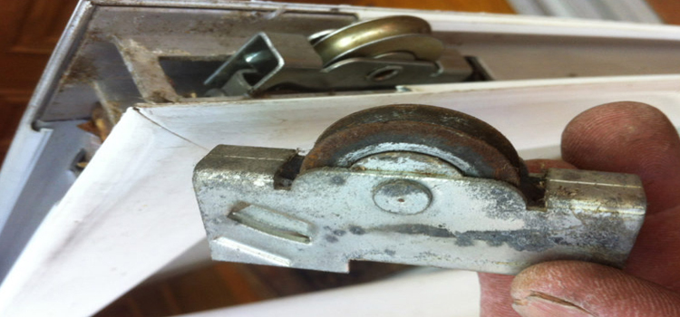 screen door roller repair in Woodside